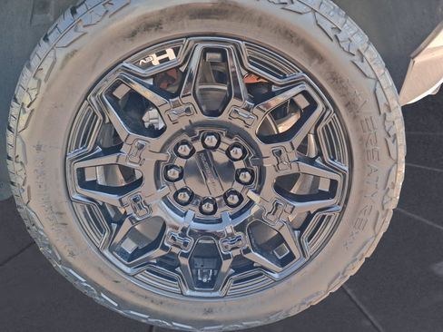 Used 2024 GMC Hummer EV 2X AWD/4WD image 14