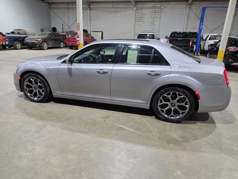 Used 2018 Chrysler 300 S w/ Safetytec Plus Group RWD image 6