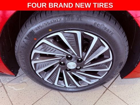 Used 2023 Hyundai Sonata Limited w/ Cargo Package image 4