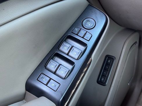 Used 2015 GMC Yukon XL SLT w/ Open Road Package image 27