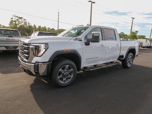 New 2025 GMC Sierra 2500 SLT w/ SLT Premium Package AWD/4WD image 4