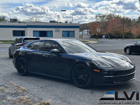 Used 2017 Porsche Panamera 4 AWD/4WD image 4