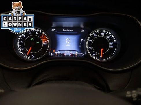 Used 2022 Jeep Cherokee Limited image 20