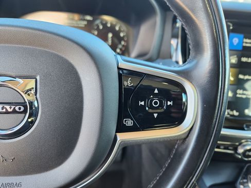 Used 2020 Volvo S60 T6 Momentum image 20