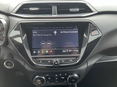 Used 2023 Chevrolet TrailBlazer RS w/ Sun and Liftgate Package image 23