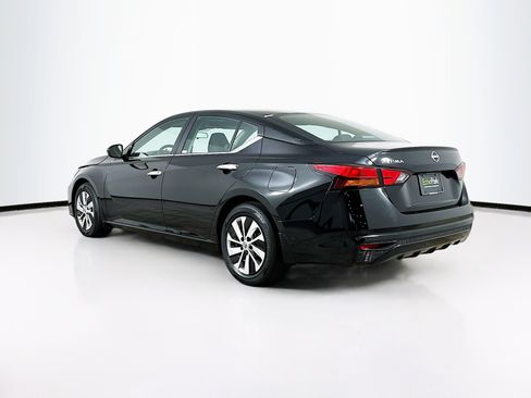 Used 2024 Nissan Altima 2.5 S image 5