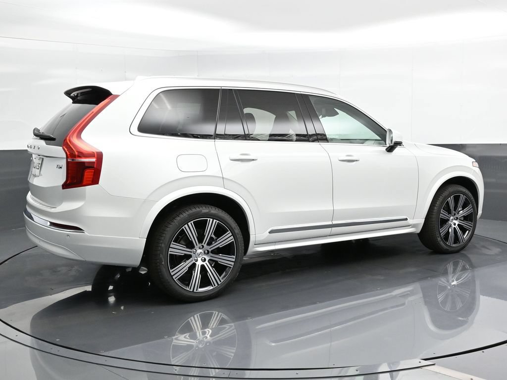 Certified 2025 Volvo XC90 T8 Core w/ Protection Package Premier AWD/4WD image 4