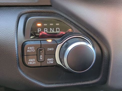 Used 2019 RAM 1500 Big Horn image 18