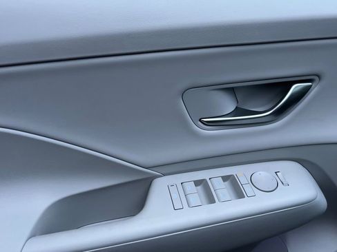 New 2026 Hyundai Kona SEL Premium image 9