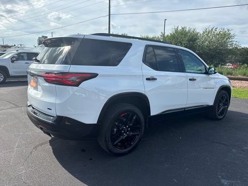 Used 2023 Chevrolet Traverse Premier w/ Redline Edition AWD/4WD image 5