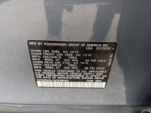 Used 2025 Volkswagen Atlas Peak Edition SE AWD/4WD image 34
