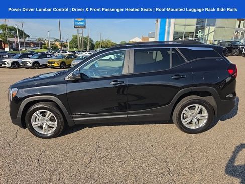 Used 2023 GMC Terrain SLE w/ Driver Convenience Package AWD/4WD image 6