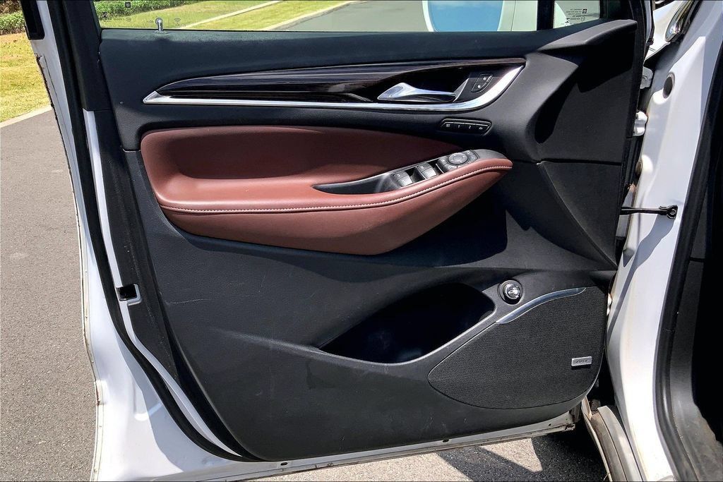 Used 2018 Buick Enclave Avenir w/ Avenir Technology Package FWD image 20