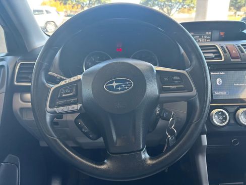 Used 2016 Subaru Forester 2.5i Premium image 10