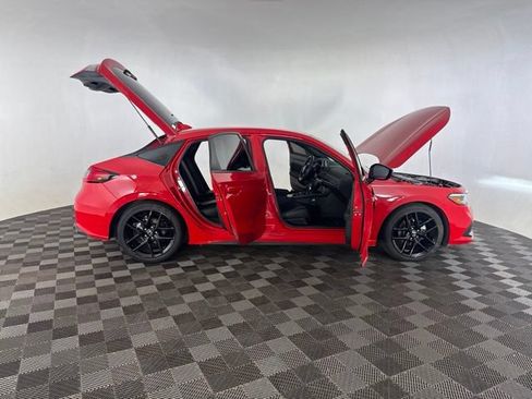 Used 2022 Honda Civic Sport image 16