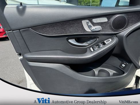 Used 2022 Mercedes-Benz GLC 300 GLC 300 image 16