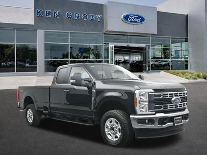 New 2026 Ford F350 XLT w/ FX4 Off-Road Package