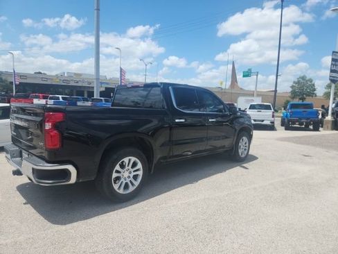 Used 2023 Chevrolet Silverado 1500 LTZ AWD/4WD image 4