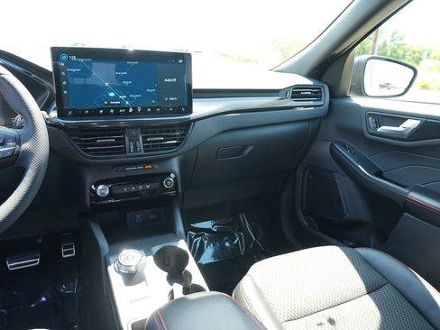 Used 2023 Ford Escape ST-Line w/ Tech Pack #1 AWD/4WD image 23