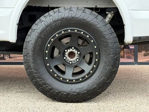 Used 2020 Ford F150 XLT w/ Equipment Group 302A Luxury AWD/4WD image 28