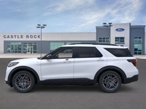 New 2026 Ford Explorer ST-Line w/ ST-Line Street Pack image 3