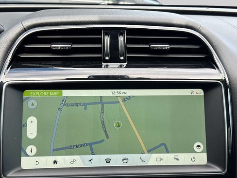 Used 2019 Jaguar F-PACE Prestige AWD/4WD image 23