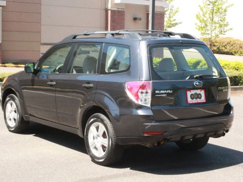 Used 2011 Subaru Forester 2.5X AWD/4WD image 5