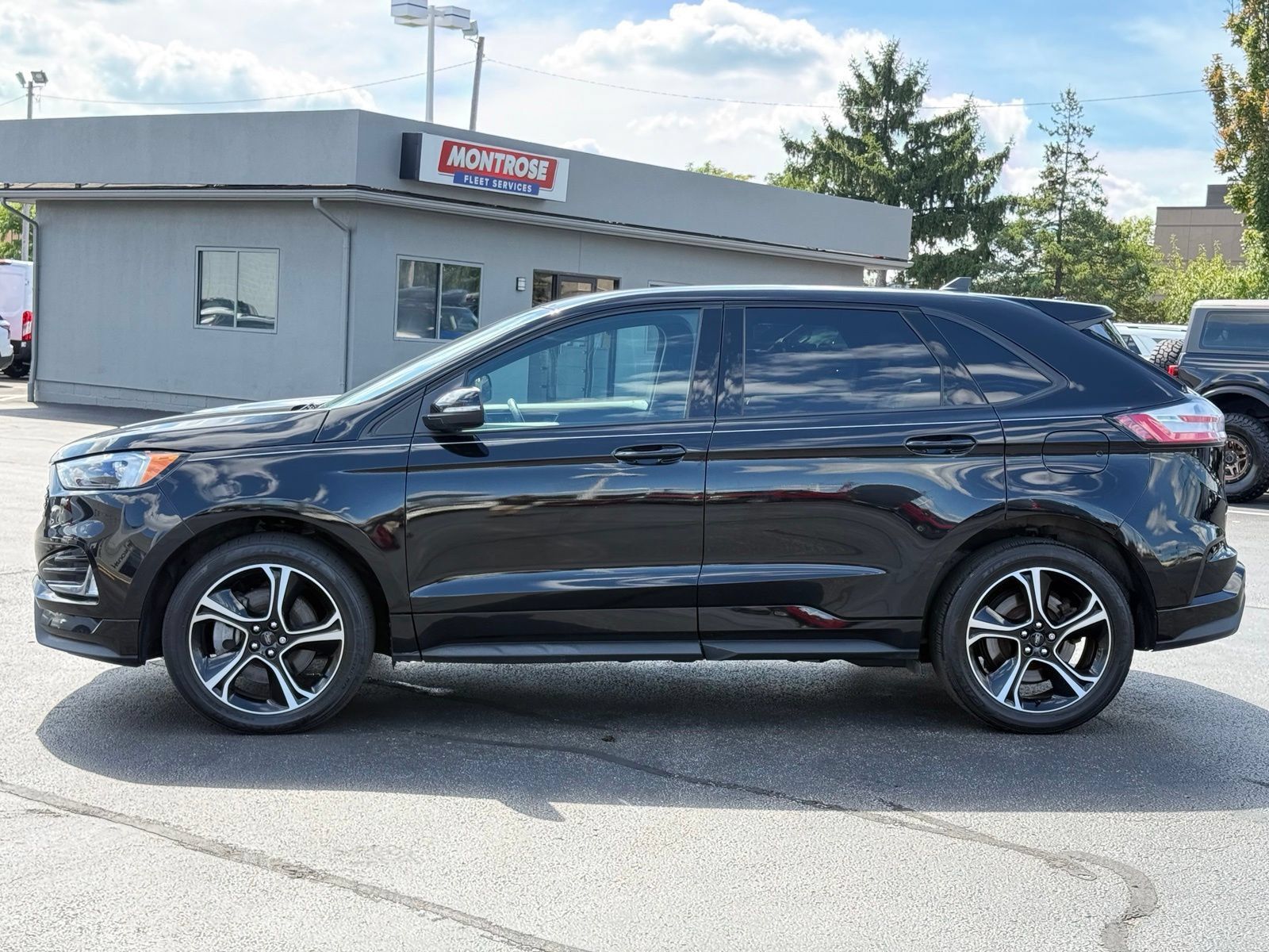 Used 2023 Ford Edge ST AWD/4WD image 6