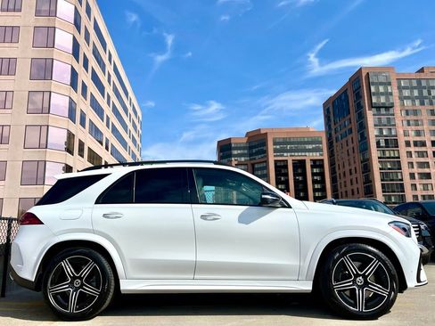 Certified 2025 Mercedes-Benz GLE 450 4MATIC image 8