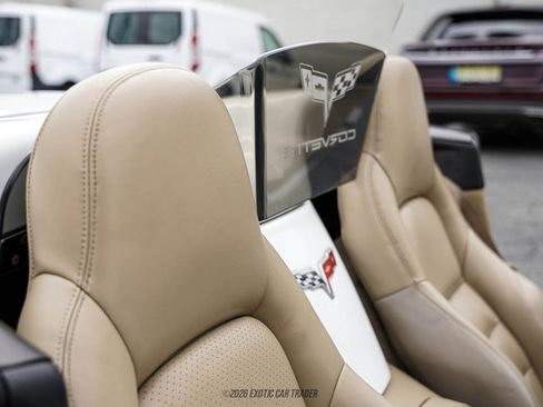 Used 2006 Chevrolet Corvette Convertible w/ Preferred Equipment Group RWD image 57