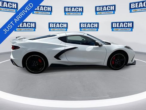 Used 2021 Chevrolet Corvette Stingray Preferred Cpe w/ Z51 Performance Package RWD image 9