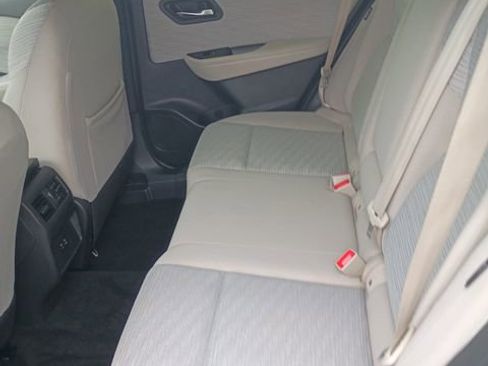 Used 2023 Nissan Rogue SV FWD image 14