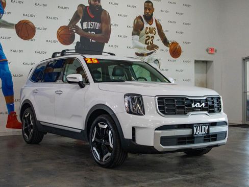 Used 2025 Kia Telluride S AWD/4WD image 20