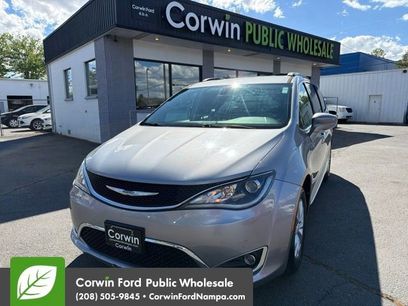 Used 2017 Chrysler Pacifica Touring-L