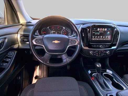 Used 2019 Chevrolet Traverse LT FWD image 6