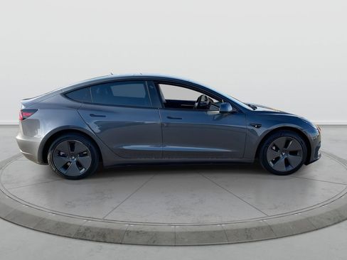 Used 2023 Tesla Model 3 Standard Range RWD image 9