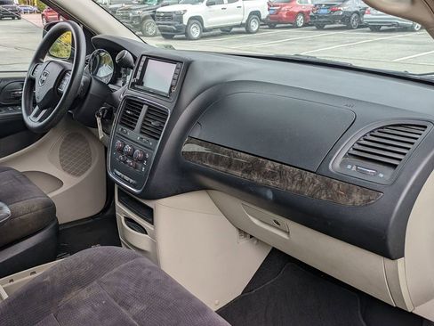 Used 2011 Dodge Grand Caravan Mainstreet w/ PWR Convenience Group image 29
