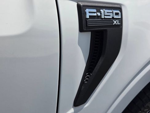 Used 2023 Ford F150 XL w/ XL Chrome Appearance Package AWD/4WD image 14