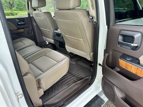 Used 2018 GMC Sierra 2500 SLT w/ Duramax Plus Package AWD/4WD image 20
