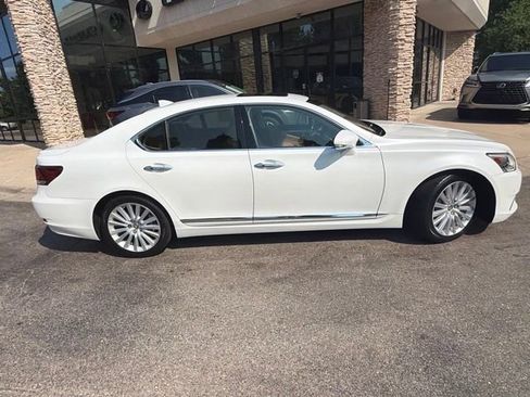 Used 2014 Lexus LS 460 AWD w/ Comfort Package image 8