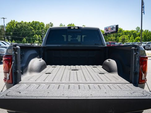 New 2026 RAM 2500 Big Horn AWD/4WD image 9