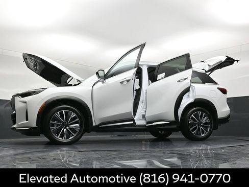Certified 2026 INFINITI QX60 Luxe w/ Family Package AWD/4WD image 41
