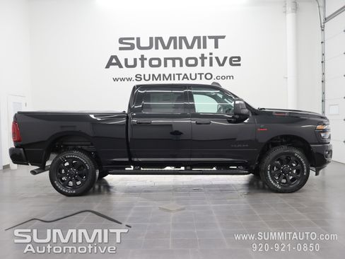 New 2026 RAM 2500 Big Horn AWD/4WD image 1