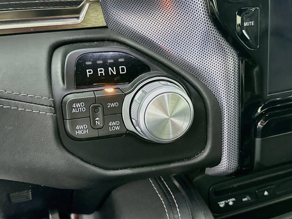 Used 2019 RAM 1500 Limited AWD/4WD image 22