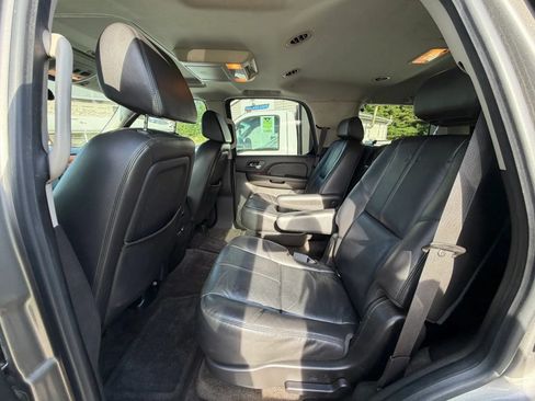 Used 2008 GMC Yukon SLT AWD/4WD image 3