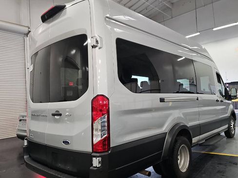 Used 2022 Ford Transit 350 XLT image 2