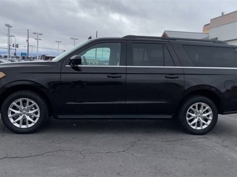 Used 2021 Ford Expedition Max XLT image 6