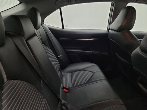 Used 2023 Toyota Camry SE image 19