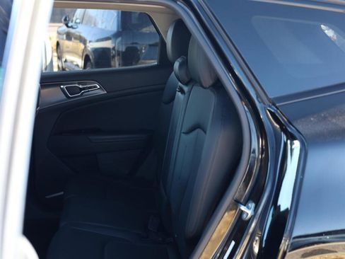 Used 2023 Kia Sportage SX image 21