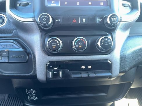 Used 2024 RAM 3500 Tradesman w/ Chrome Appearance Group AWD/4WD image 29